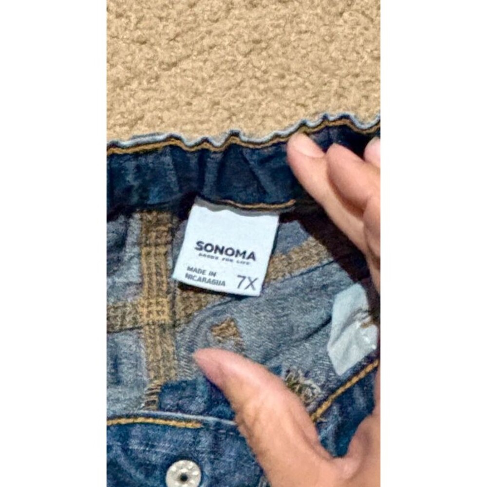 Shorts - Picture 3 of 4